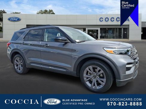 Certified 2023 Ford Explorer XLT w/ Equipment Group 202A AWD/4WD image 3