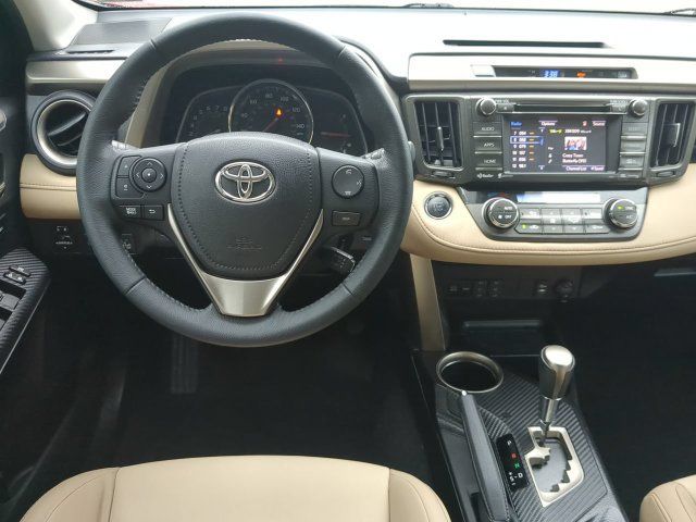 Used 2015 Toyota RAV4 Limited w/ Technology Package AWD/4WD image 15