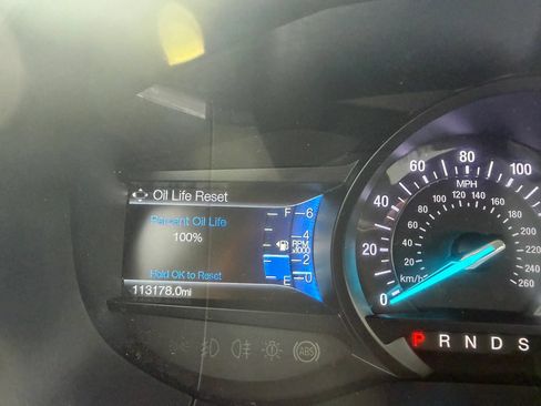 Used 2018 Ford Edge Titanium w/ Equipment Group 301A AWD/4WD image 11