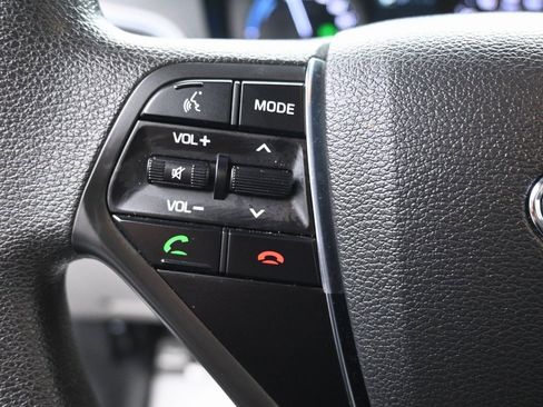 Used 2016 Hyundai Sonata SE image 19