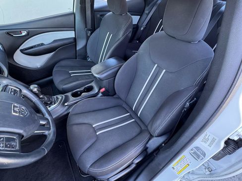 Used 2014 Dodge Dart SXT FWD image 30
