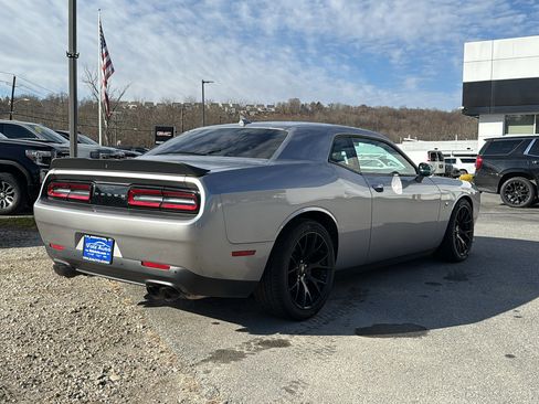 Used 2018 Dodge Challenger R/T Scat Pack w/ Dynamics Package image 4