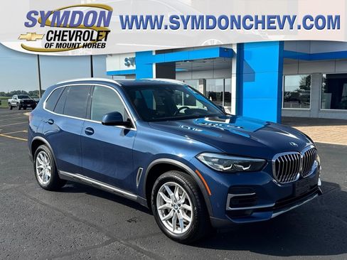 Used 2022 BMW X5 xDrive40i w/ Premium Package AWD/4WD image 1