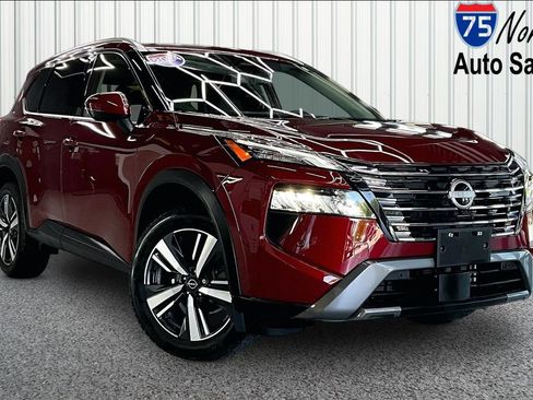Used 2024 Nissan Rogue SL AWD/4WD image 1