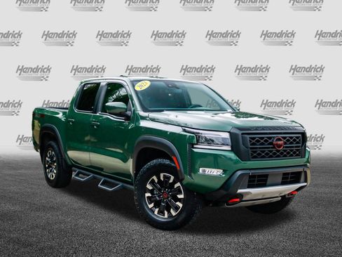 Used 2023 Nissan Frontier PRO-4X w/ Technology Package image 2