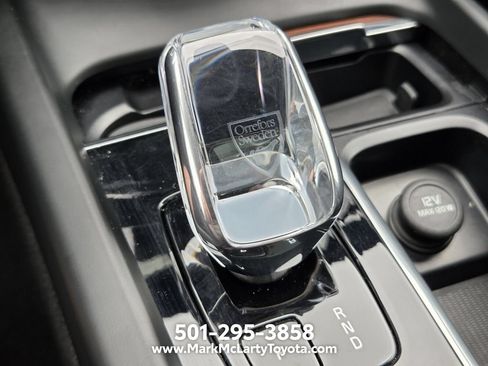 Used 2023 Volvo XC60 B5 Ultimate w/ Protection Package Premier FWD image 24