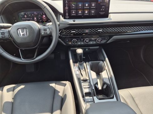 Certified 2026 Honda Accord EX-L image 17