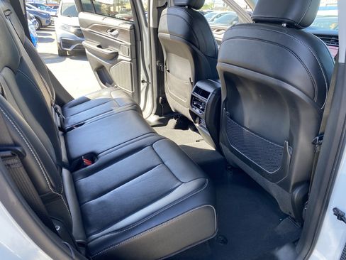 Used 2023 Jeep Grand Cherokee 4WD 4xe w/ Luxury Tech Group II image 23