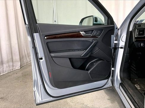 Used 2019 Audi Q5 2.0T Premium Plus w/ Premium Plus Package image 21