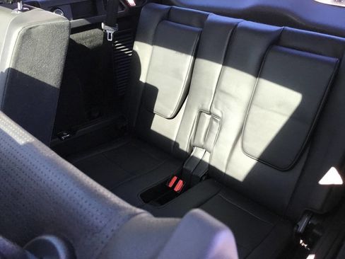 Used 2018 Land Rover Discovery Sport HSE image 24