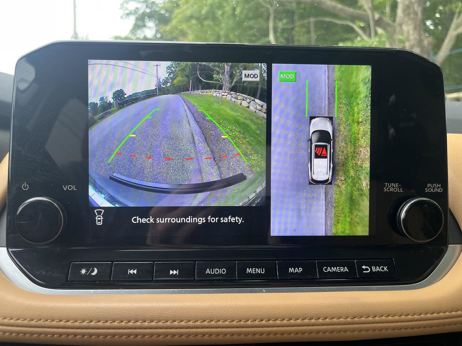 Used 2022 Nissan Rogue Platinum w/ Head-Up Display Package AWD/4WD image 16