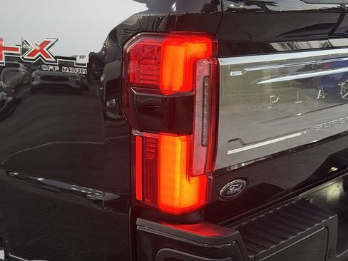 Certified 2024 Ford F250 Platinum w/ FX4 Off-Road Package image 7