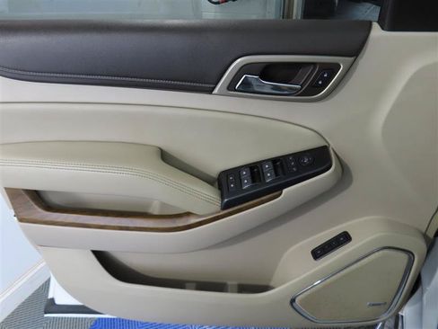 Used 2020 GMC Yukon XL Denali RWD image 17