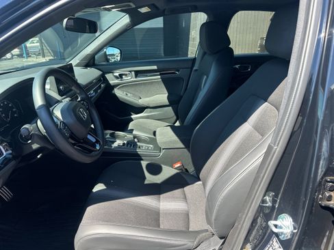 Used 2025 Honda Civic Sport image 9