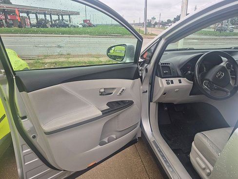 Used 2014 Toyota Venza XLE AWD/4WD image 20