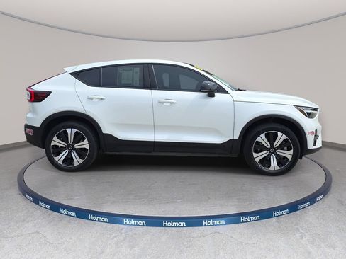 Used 2023 Volvo C40 Recharge Core w/ Protection Package Premier AWD/4WD image 5