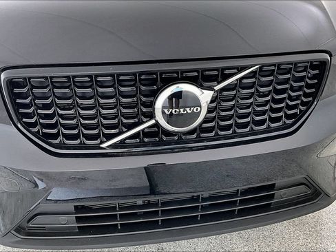 New 2026 Volvo XC40 B5 Core w/ Protection Package Premier AWD/4WD image 27