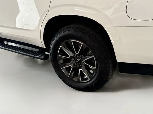 Used 2022 Chevrolet Tahoe Z71 w/ Luxury Package image 35