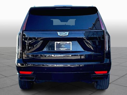 Used 2024 Cadillac Escalade Sport w/ LPO, ONYX Package image 4