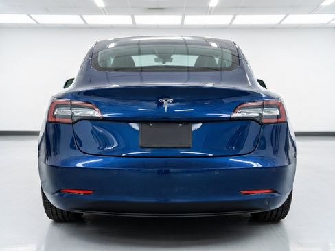 Used 2019 Tesla Model 3 Standard Range Plus RWD image 5