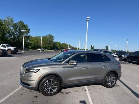 Used 2023 Lincoln Nautilus FWD image 1