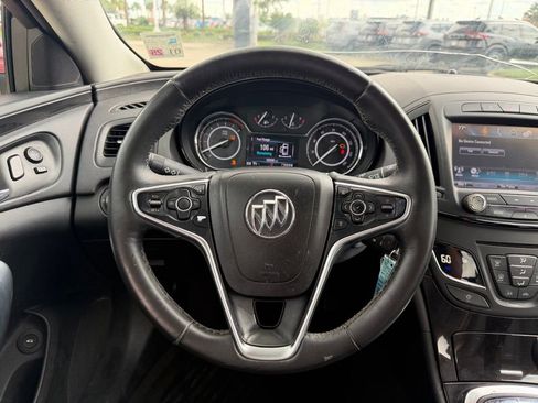 Used 2017 Buick Regal Sport Touring FWD image 15