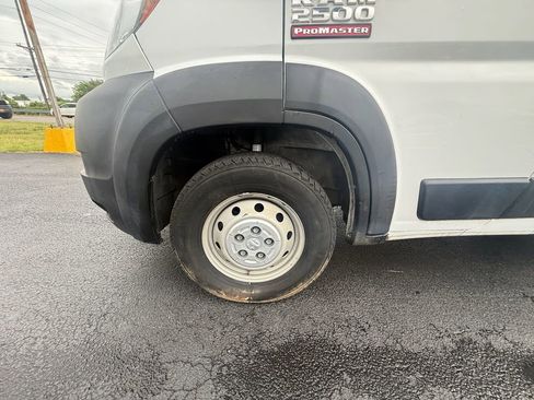 Used 2019 RAM ProMaster 2500 FWD image 13