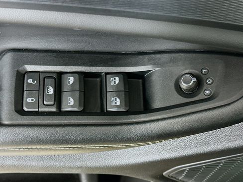 Used 2023 Jeep Grand Cherokee Altitude AWD/4WD image 15