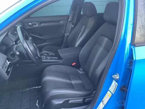 Used 2023 Honda Civic Sport image 11