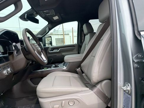 New 2026 GMC Sierra 3500 SLT w/ SLT Premium Package AWD/4WD image 14