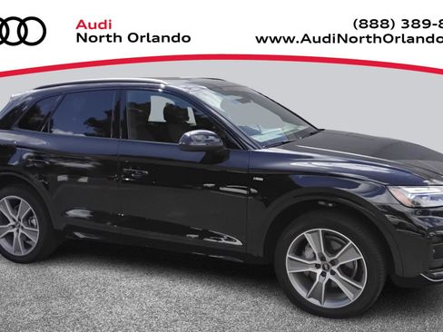 Certified 2025 Audi Q5 2.0T Premium image 1