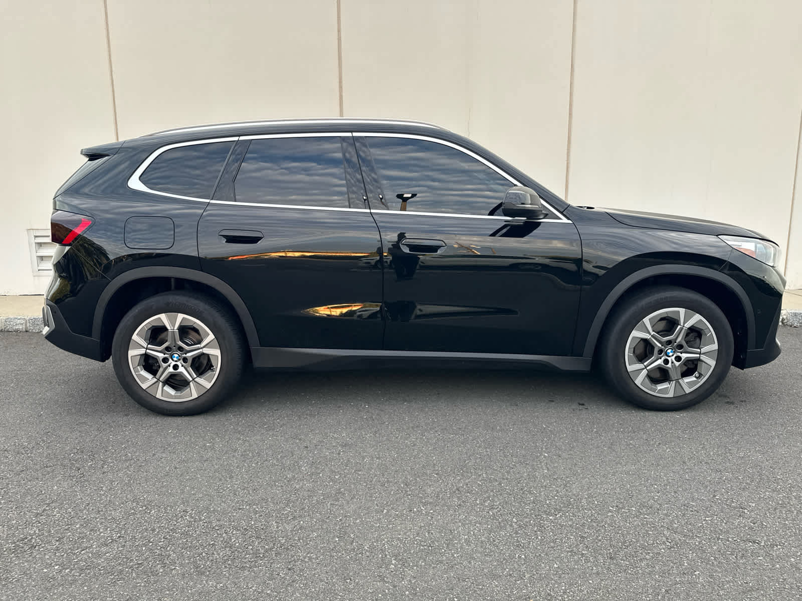 Used 2023 BMW X1 xDrive28i w/ Convenience Package AWD/4WD image 6