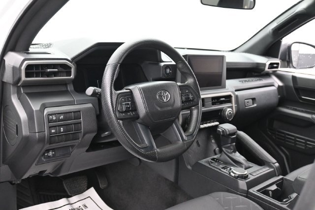 Used 2024 Toyota Tacoma SR AWD/4WD image 15