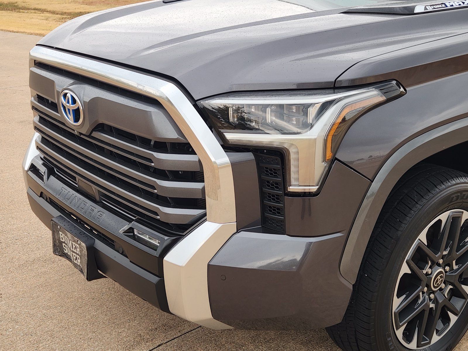 Used 2022 Toyota Tundra Limited AWD/4WD image 10