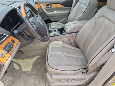 Used 2011 Lincoln MKX AWD w/ Wood Pkg image 16