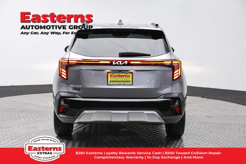 Used 2024 Kia Seltos EX AWD/4WD image 7