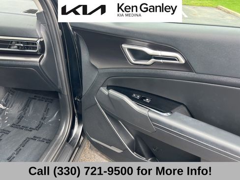 Certified 2025 Kia Sportage EX w/ Premium Package image 60