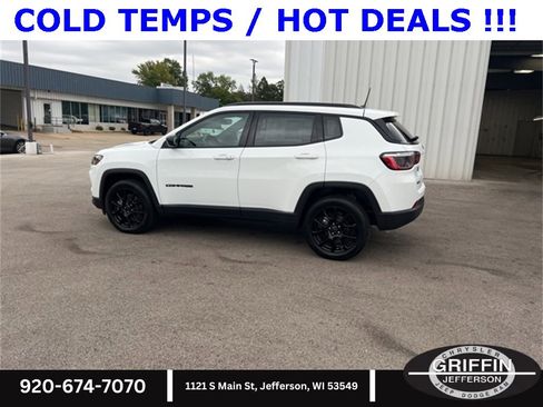 New 2025 Jeep Compass Latitude w/ Sun & Sound Group image 12