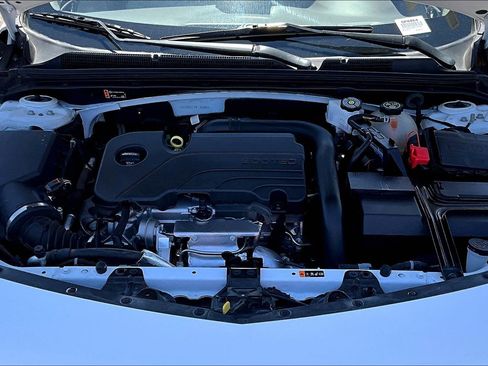 Used 2024 Chevrolet Malibu LT FWD image 30