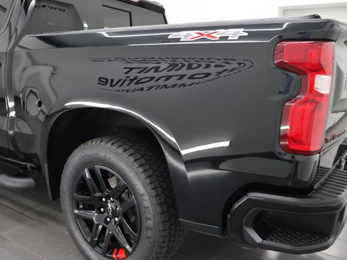 Used 2022 Chevrolet Silverado 1500 RST w/ Redline Edition AWD/4WD image 31