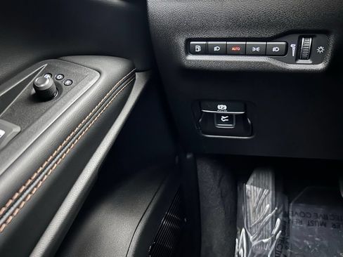 New 2026 Jeep Cherokee Limited AWD/4WD image 19