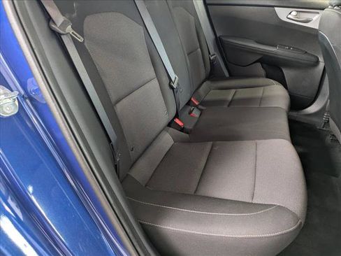 Used 2024 Kia Forte LXS w/ LXS Technology Package FWD image 18