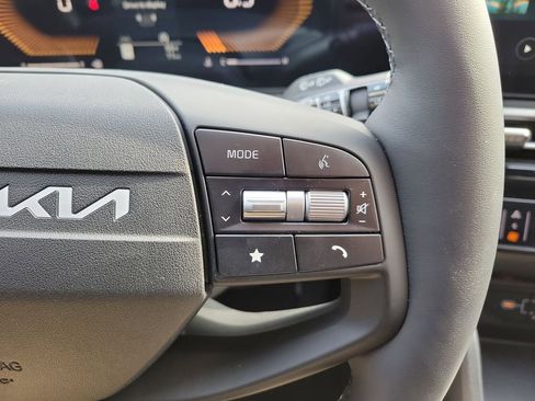 New 2026 Kia Sportage LX image 27