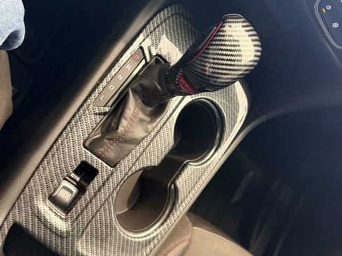 Used 2022 Chevrolet Equinox RS w/ LPO, Floor Liner Package image 24