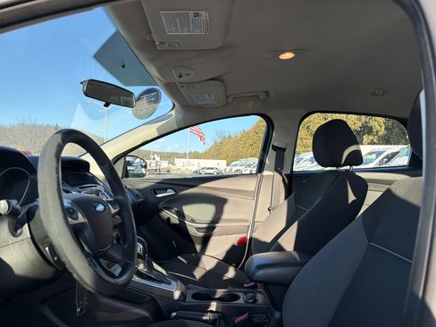 Used 2014 Ford Focus SE image 12