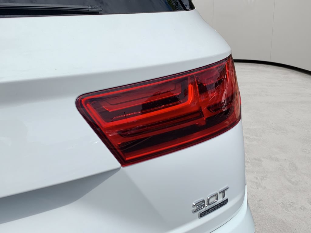 Used 2018 Audi Q7 3.0T Premium Plus AWD/4WD image 45