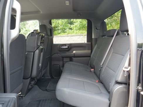 Certified 2022 Chevrolet Silverado 2500 LT w/ Convenience Package AWD/4WD image 16