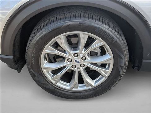 Used 2023 Ford Explorer Limited image 22