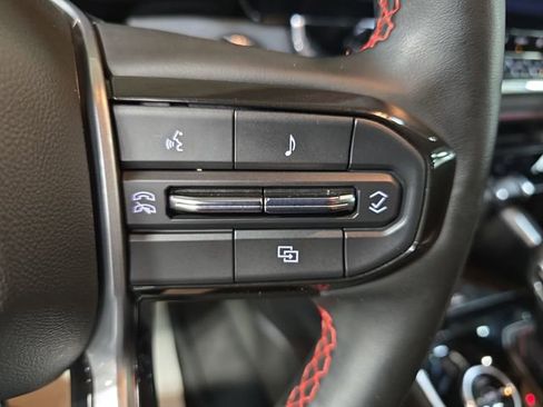 Used 2023 Chevrolet Colorado Z71 w/ Z71 Convenience Package 2 image 21