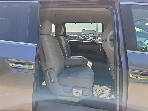 Used 2016 Honda Odyssey EX image 19